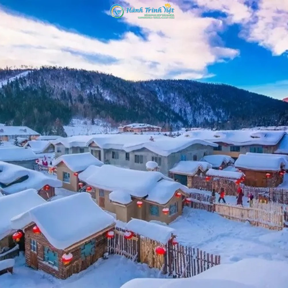 Alternative view of CÁP NHĨ TÂN – LÀNG TUYẾT HƯƠNG – TRƯỜNG XUÂN 6N5Đ